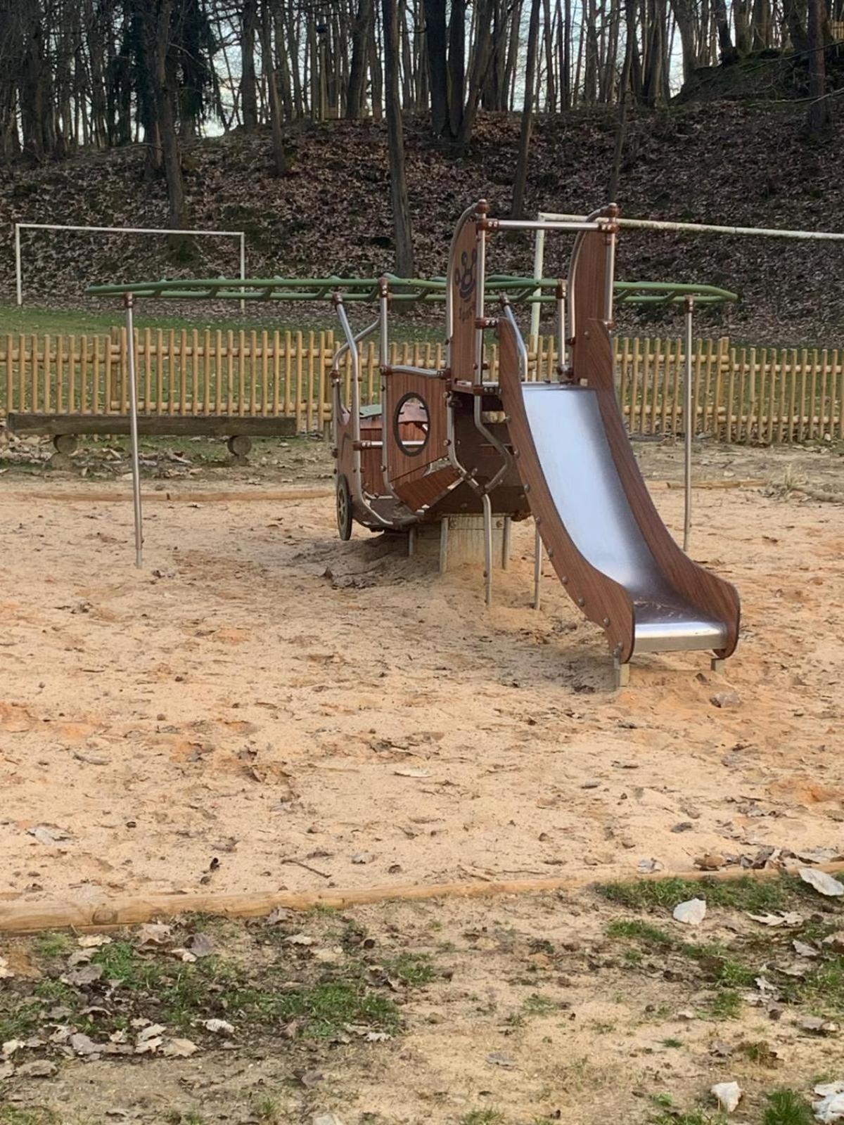 Location Mobil-Home Le Parc Des Roches Saint-Chéron 외부 사진